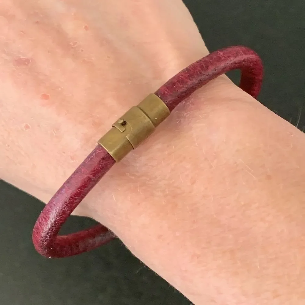 Burgundy Leather  Bracelet with Antique Brass Barrel Clasp - Picture 6 of 8